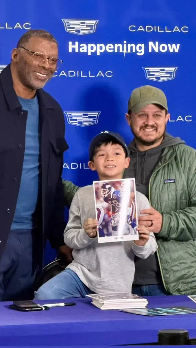 Come down to the Cadillac booth in the EV Ride & Drive to meet NFL legend, Carl Banks. He’s here till 7:00 so hurry.